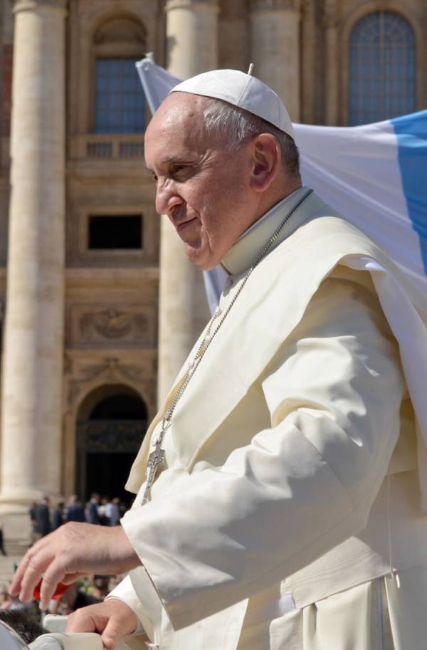Papst Franziskus (2b) Papst Franziskus (2b)